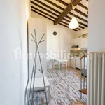 Rent 1 bedroom apartment of 35 m² in Florence