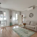 Rent 2 bedroom apartment of 63 m² in Florence