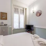 Rent 1 bedroom apartment of 70 m² in milan