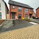 Rent 3 bedroom flat in Amber Valley