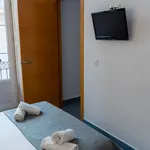 Rent 1 bedroom apartment of 377 m² in Málaga