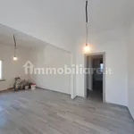 Affitto 4 camera casa di 113 m² in Vezzano Ligure