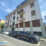 Rent 4 bedroom apartment of 130 m² in Milan