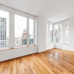 Rent 2 bedroom apartment of 118 m² in New York