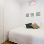 Rent 1 bedroom apartment in Lisbon