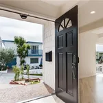 Rent 6 bedroom house of 264 m² in manhattan beach