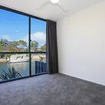 Rent 2 bedroom apartment in Surfers Paradise