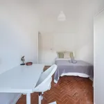 Rent 12 bedroom apartment in Lisbon