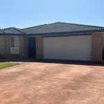 Rent 4 bedroom house in Forster