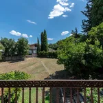 Rent 5 bedroom house of 200 m² in Roma