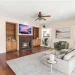 Rent 6 bedroom house of 407 m² in manhattan beach