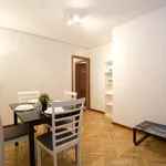 Rent a room of 130 m² in Madrid