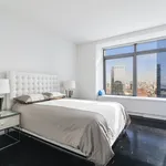 Rent 2 bedroom apartment of 107 m² in New York