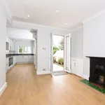 Rent 3 bedroom house in Rushmoor