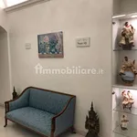 Rent 2 bedroom apartment of 90 m² in Naples