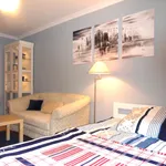 Rent 1 bedroom apartment of 30 m² in Düsseldorf