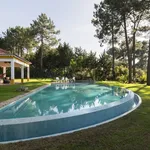 Rent 5 bedroom house in Setúbal