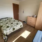 Rent 4 bedroom house in Wales