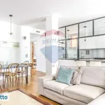 Rent 4 bedroom apartment of 170 m² in Milan