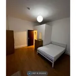 Rent 6 bedroom house in Wales