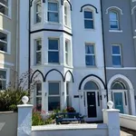 Rent 2 bedroom flat in Isle Of Man