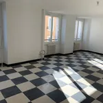 Appartement de 102 m² avec 4 chambre(s) en location à Les Vans