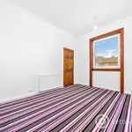 Rent 4 bedroom flat in Glasgow