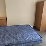 Rent 4 bedroom apartment in Swansea