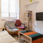 Rent a room of 100 m² in madrid