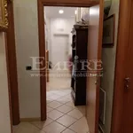 Affitto 4 camera appartamento di 135 m² in Naples