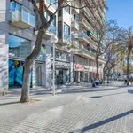 Rent 3 bedroom apartment of 90 m² in Barcelona