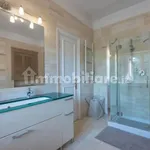 Rent 5 bedroom house of 699 m² in Rome