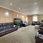 Rent 7 bedroom house in East Midlands