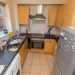 Rent 3 bedroom flat in West Midlands