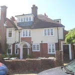 Rent 3 bedroom flat in Eastbourne