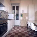 Rent a room in milan