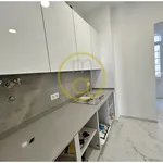 Rent 5 bedroom apartment of 130 m² in Lisbon