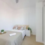 Rent a room of 120 m² in valencia