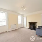 Rent 4 bedroom flat in Aberdeen