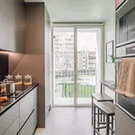 Rent 4 bedroom apartment of 106 m² in Lisboa