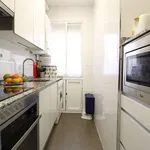 Rent 3 bedroom apartment of 80 m² in madrid