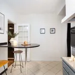 Appartement de 70 m² avec 3 chambre(s) en location à Paris