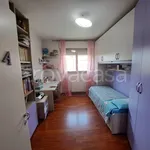 Rent 3 bedroom apartment of 95 m² in Milano