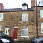 Rent 3 bedroom flat in East Midlands