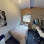 Rent 1 bedroom student apartment in Leeds