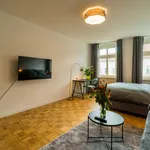 Miete 2 Schlafzimmer wohnung von 65 m² in Berlin