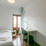 Rent a room in lisbon