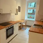 Rent a room of 100 m² in Berlin