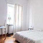 Rent 3 bedroom apartment of 138 m² in Rome