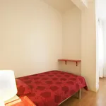 Rent 4 bedroom house in Madrid